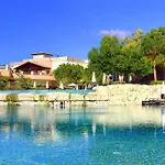 Aphrodite Hills Hotel 