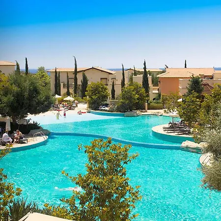 Aphrodite Hills Hotel 